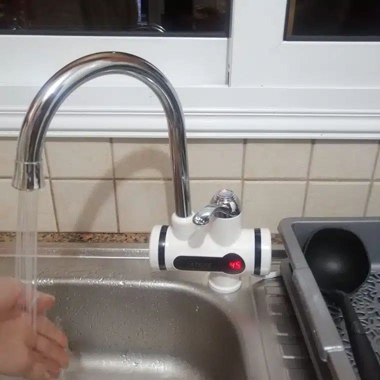 Instant Electric Heating Water Faucet – Hot Water Tap for Kitchen and Bathroom – Efficient Instantaneous Heater – Adjustable Temperature