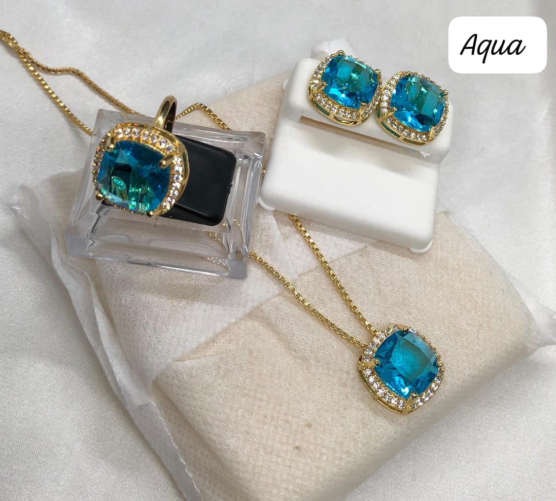 Aesthetic Accessories, Alloy Material Inlaid with Large Sparkling Rhinestones Set, with Necklaces, Rings, And Earrings, Suitable for Daily Wear, Parties, Weddings,