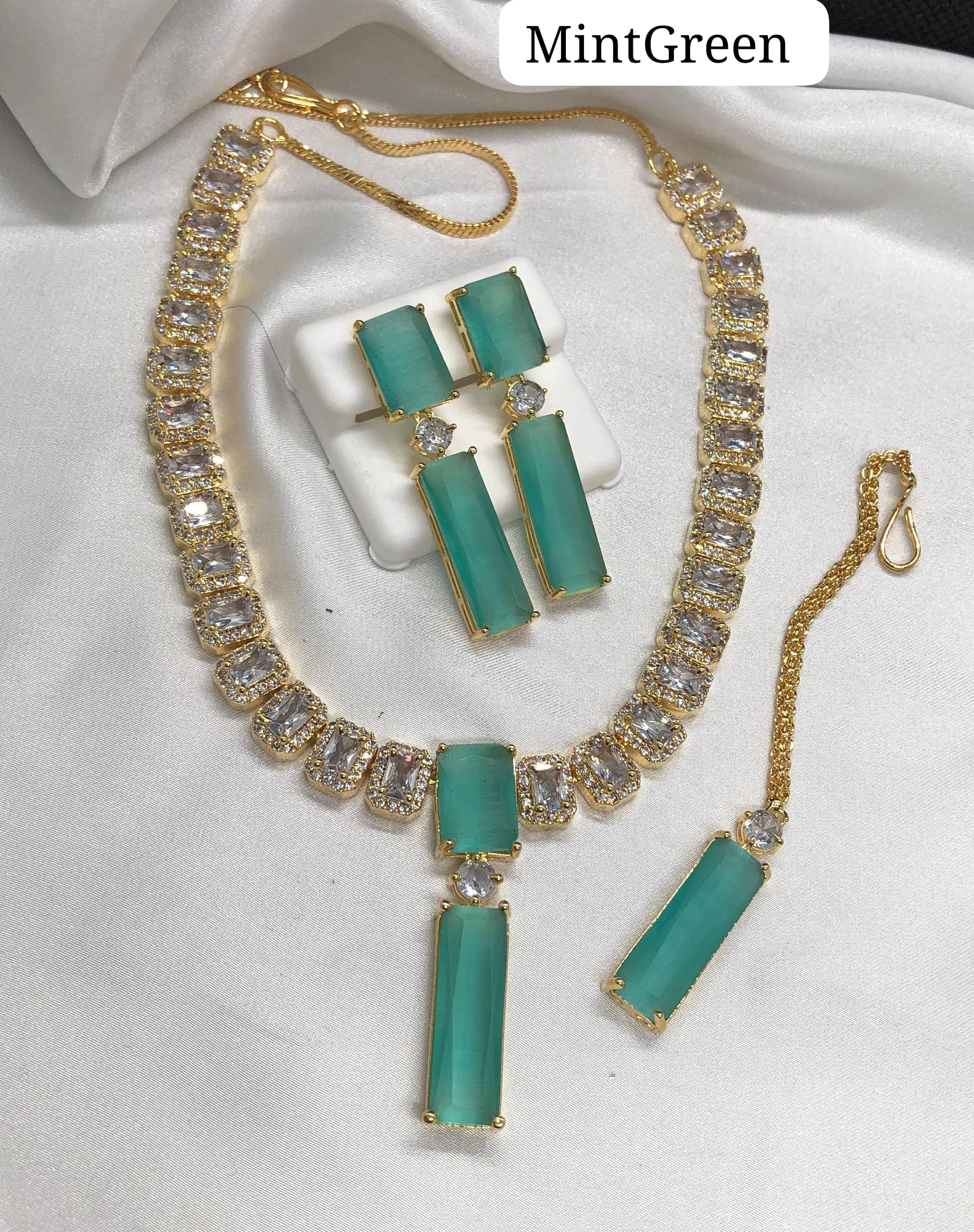 3pcs Elegant Pearl & Rhinestone Jewelry Set - Luxurious Gold-Tone Necklace, Earrings, and Ring with Sparkling